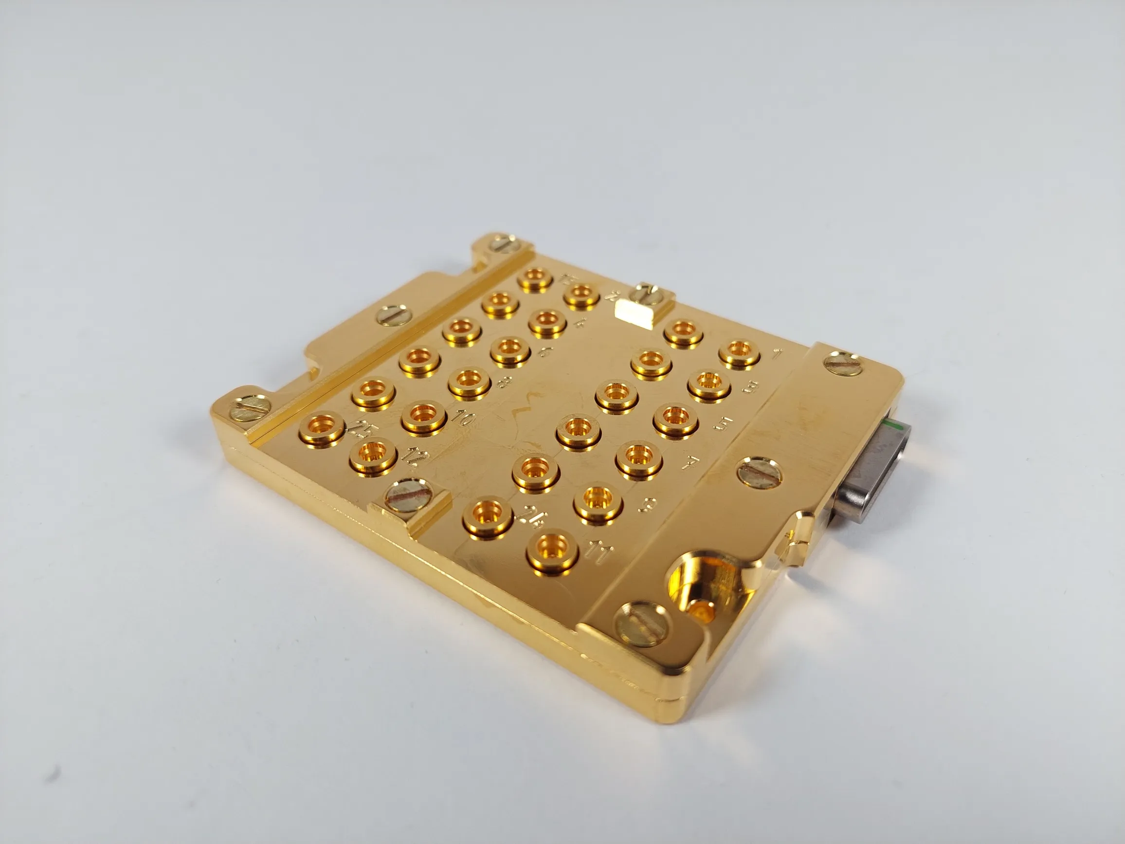 MicroD25 to 24 SMP adapter