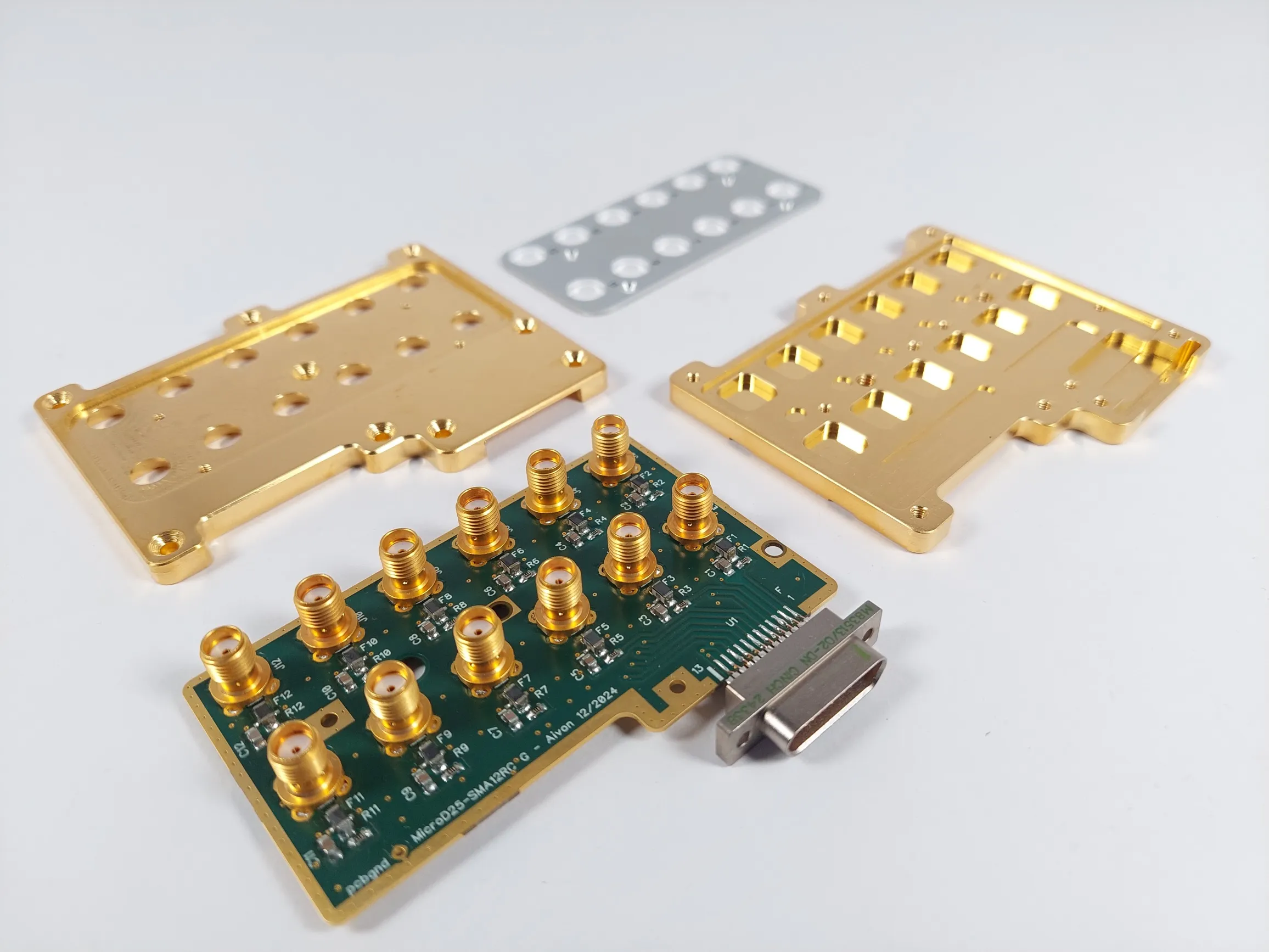 MicroD25 to 12 SMA filtered adapter — view 2