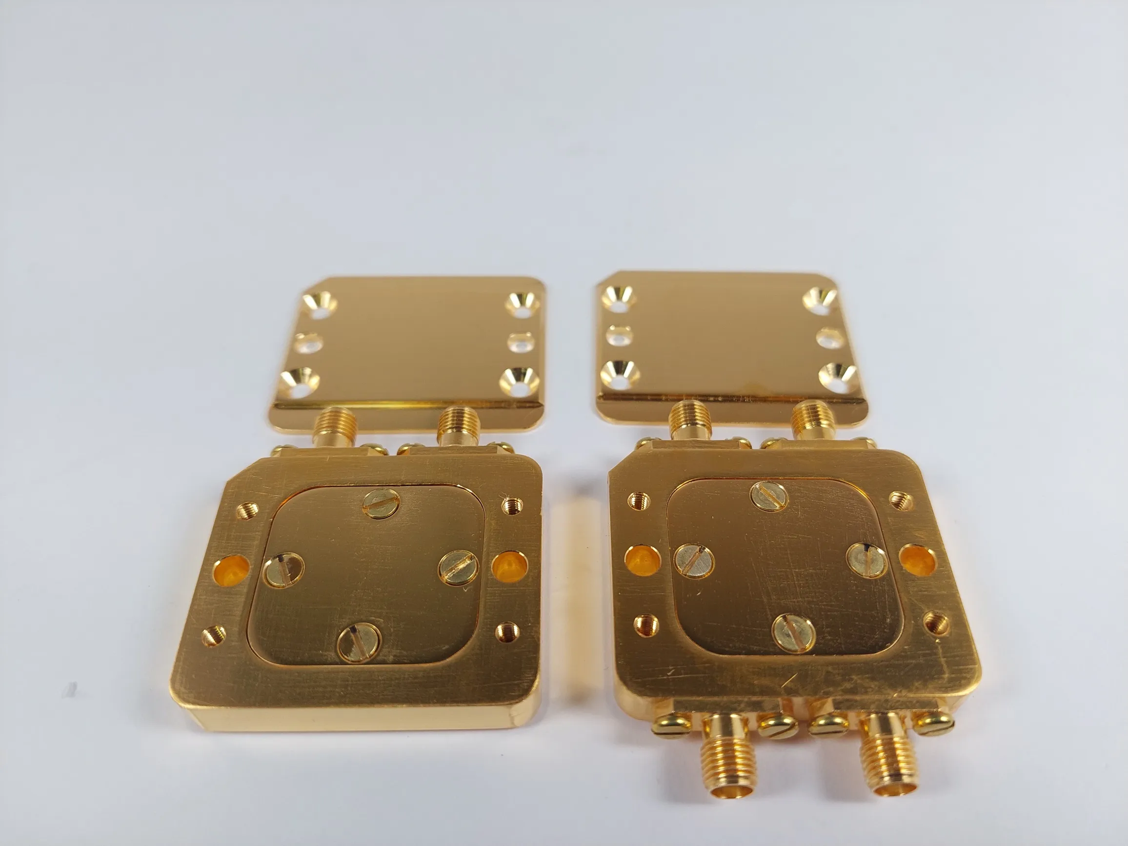 SMA-4B sample holders — view 5