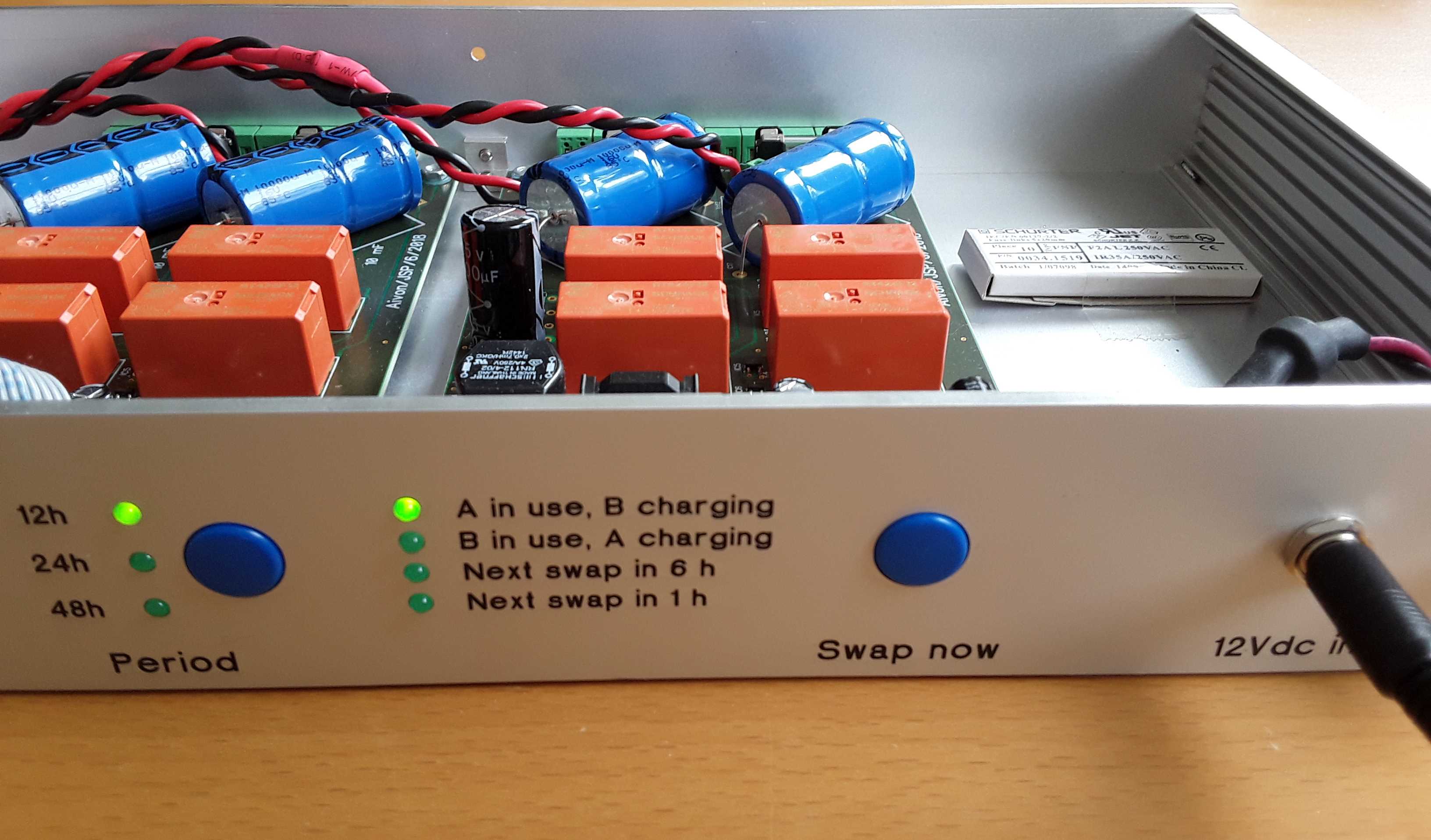 Automatic battery switch